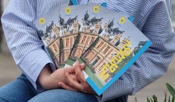 Brochures et plans de ville